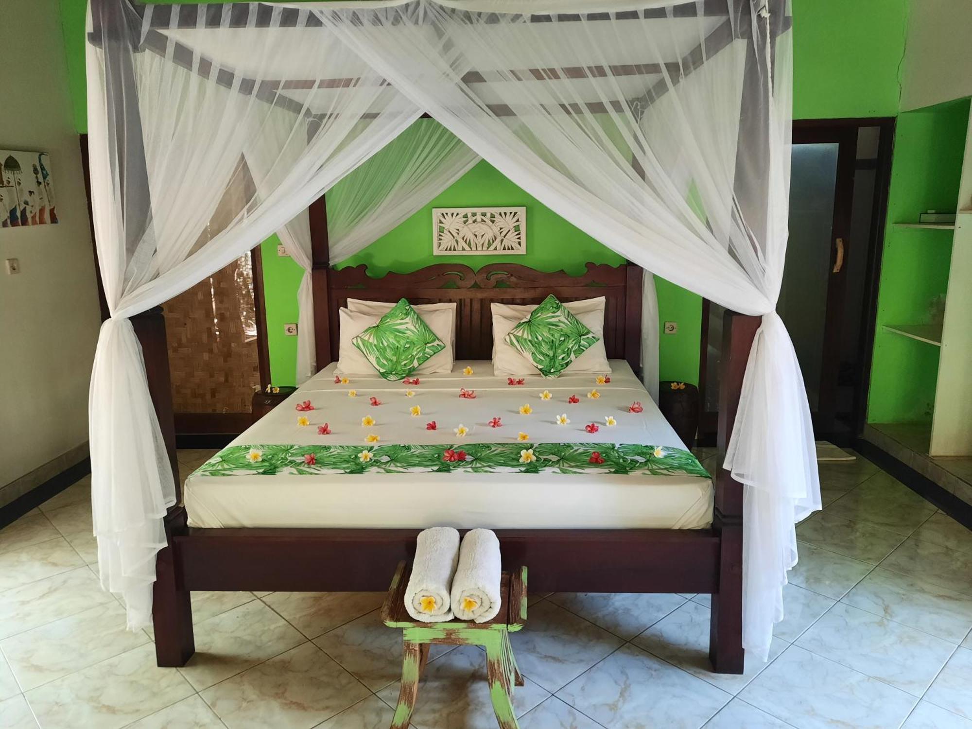 Kirana Homestay Amed  Exterior photo